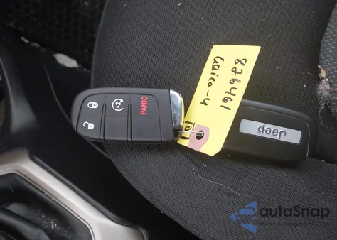 2016 Jeep Renegade Latitude из США, поврежденный, VIN ZACCJBBT0GPD21859